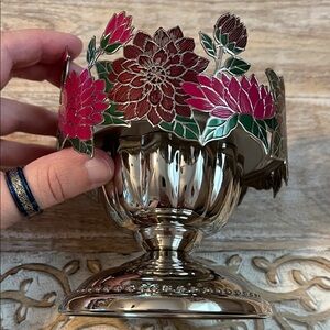 Dahlia 3 Wick Candle Holder